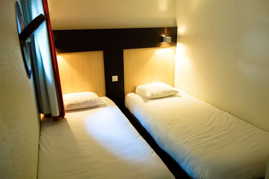 Kyriad Rouen Nord - Mont Saint Aignan 客房 照片