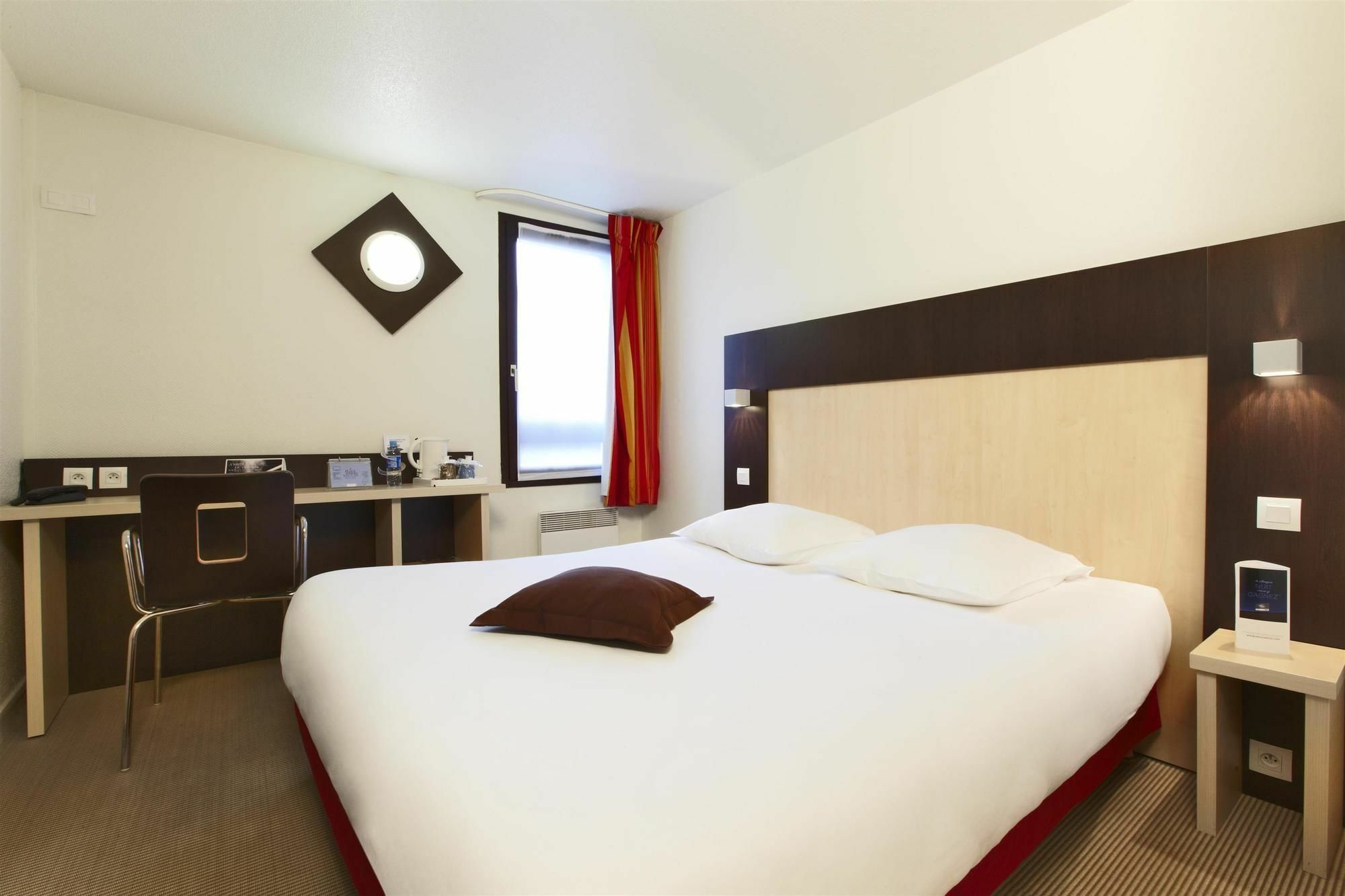 Kyriad Rouen Nord - Mont Saint Aignan 外观 照片